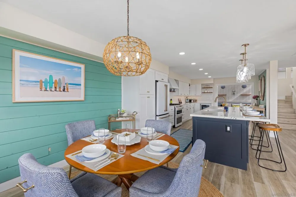 579 Hygeia #Unit A Encinitas, CA 92024