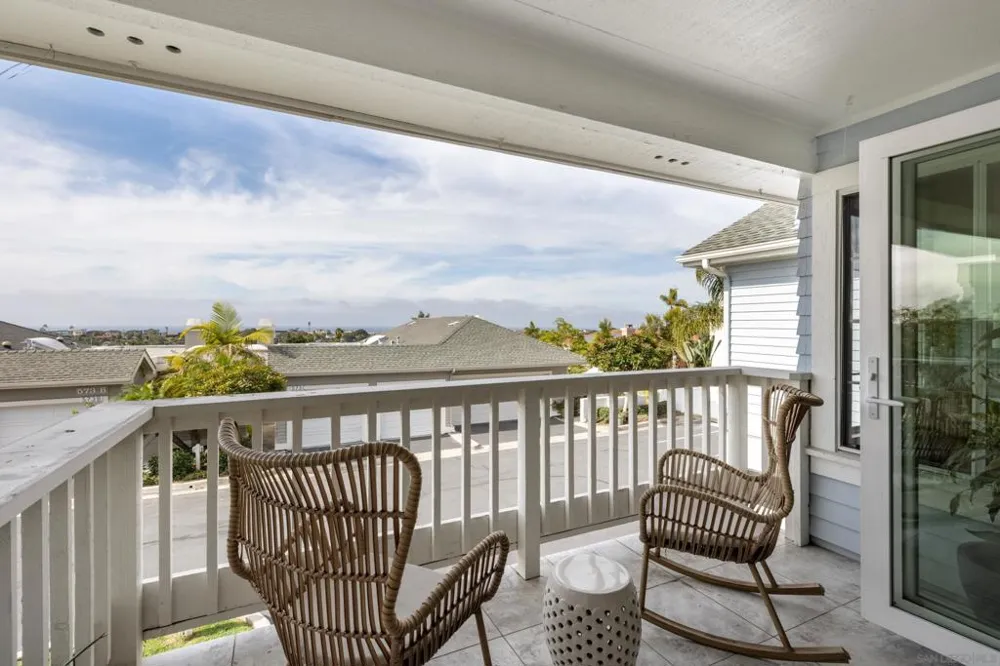 579 Hygeia #Unit A Encinitas, CA 92024