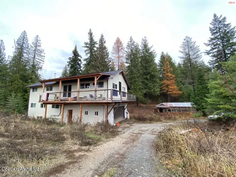 696 Raven Ridge