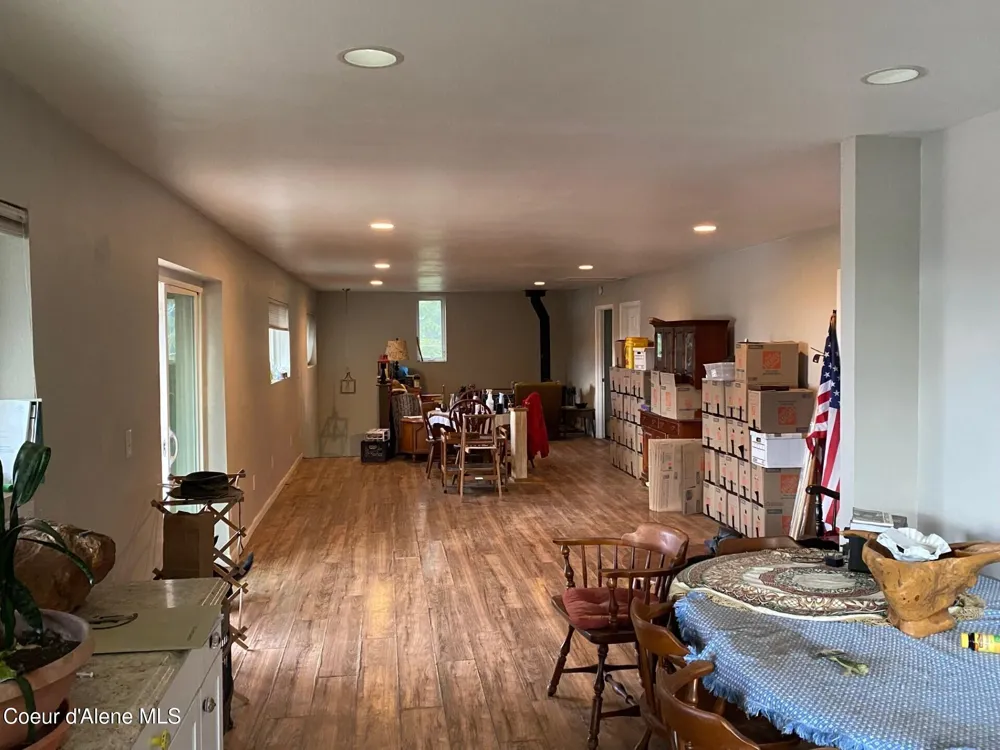 696 Raven Ridge Sandpoint, ID 83864