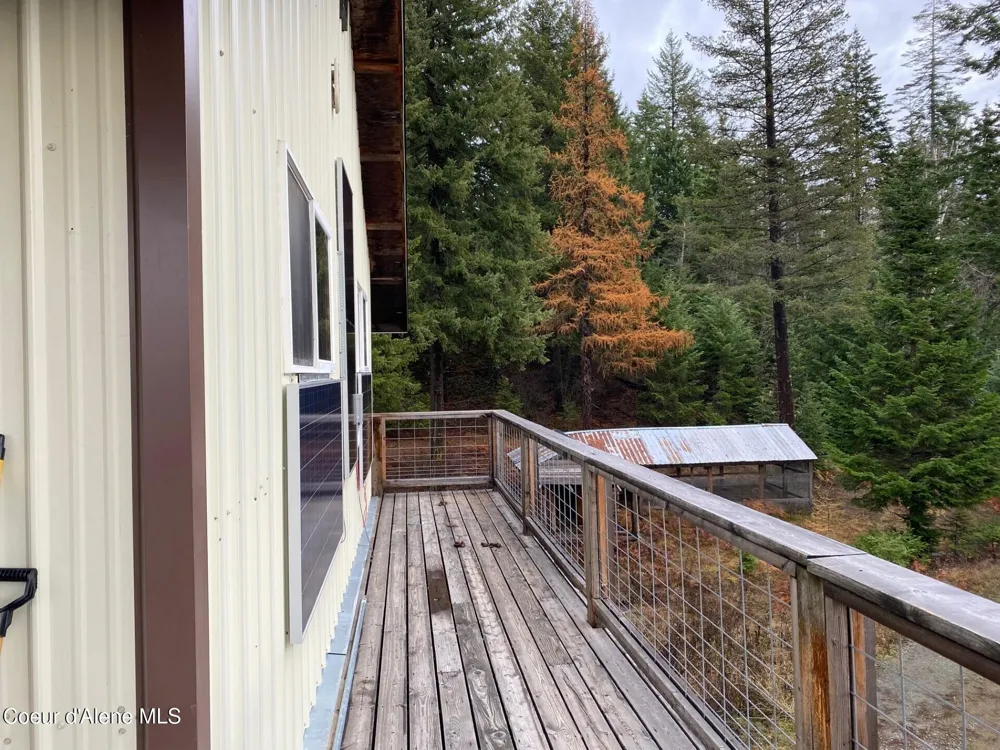696 Raven Ridge Sandpoint, ID 83864