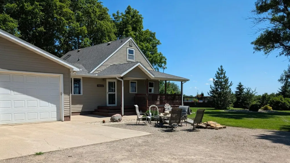 6045 20th Street SW Montevideo, MN 56265