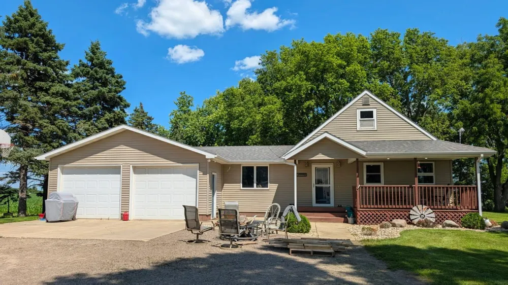 6045 20th Street SW Montevideo, MN 56265