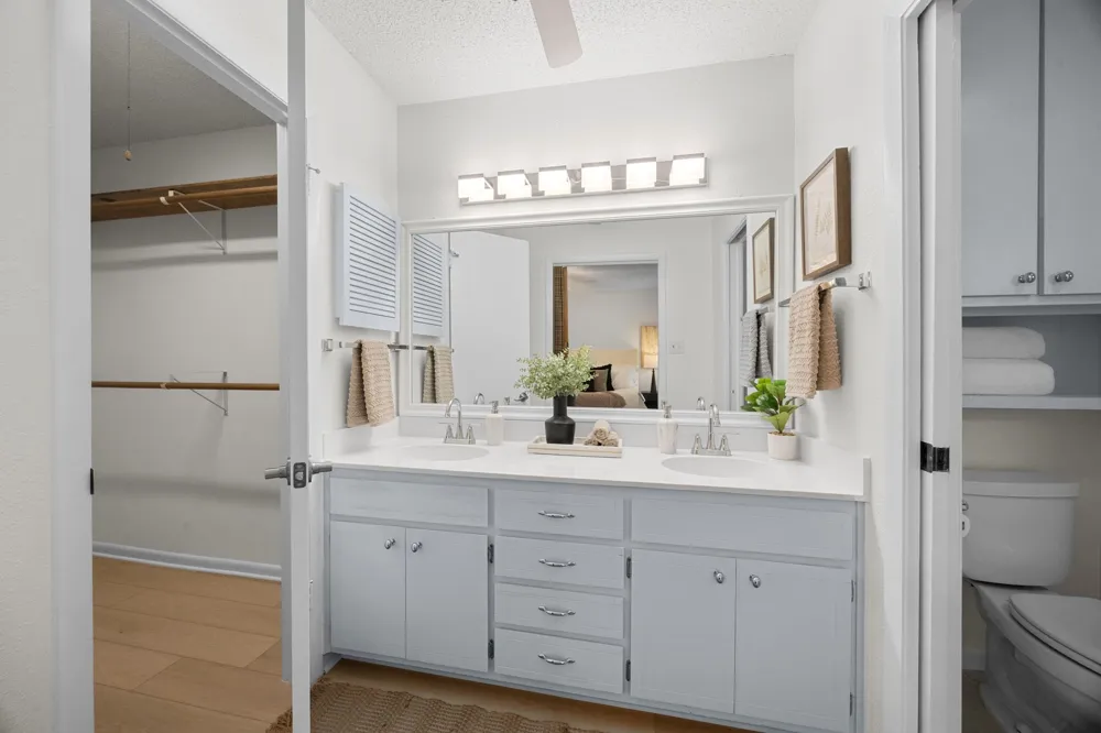 8518 Fathom Circle #107 Austin, TX 78750