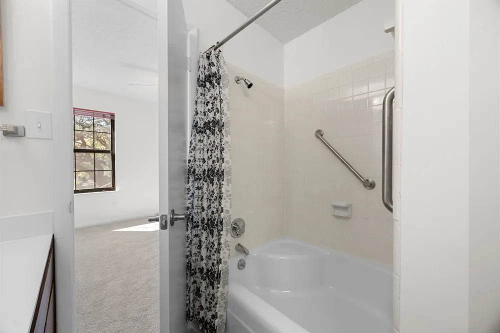 8518 Fathom Circle #107 Austin, TX 78750