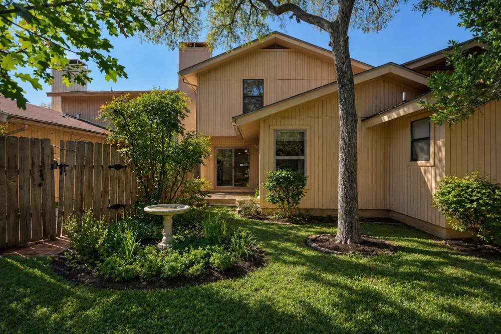 8518 Fathom Circle #107 Austin, TX 78750