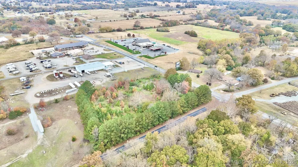 E Hwy 9 Stigler, OK 74462