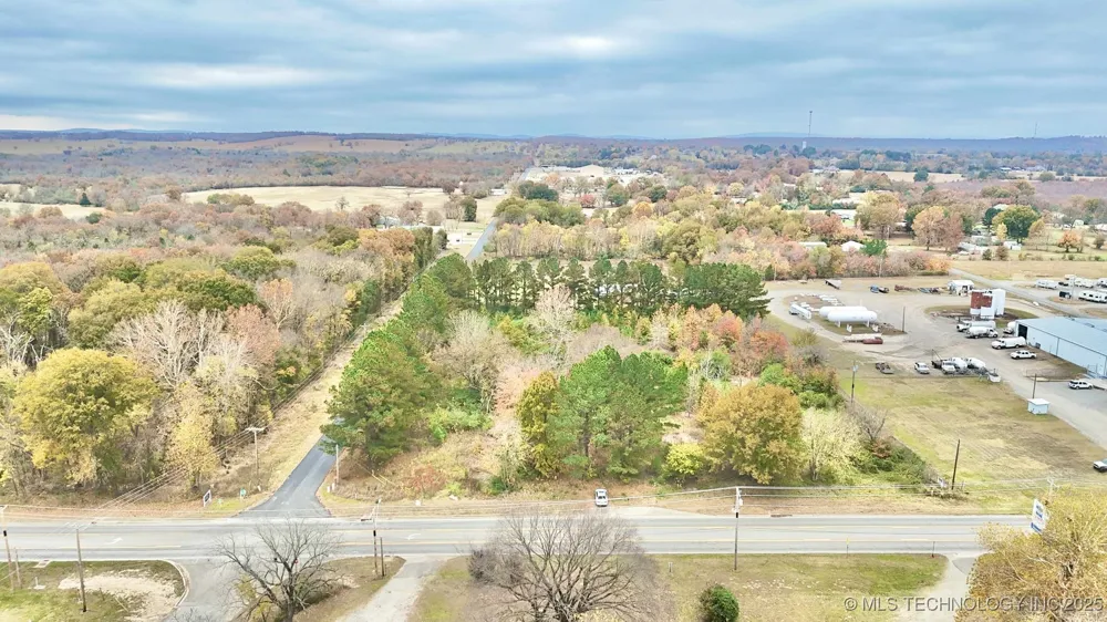E Hwy 9 Stigler, OK 74462