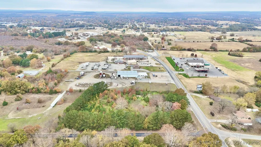 E Hwy 9 Stigler, OK 74462