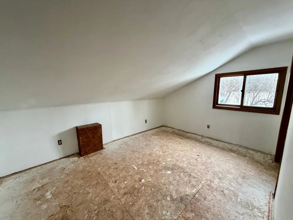 222 W Woodrow Street Grygla, MN 56727