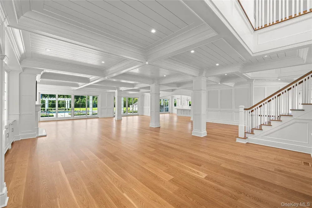 5 Michaels Way Westhampton Beach, NY 11978