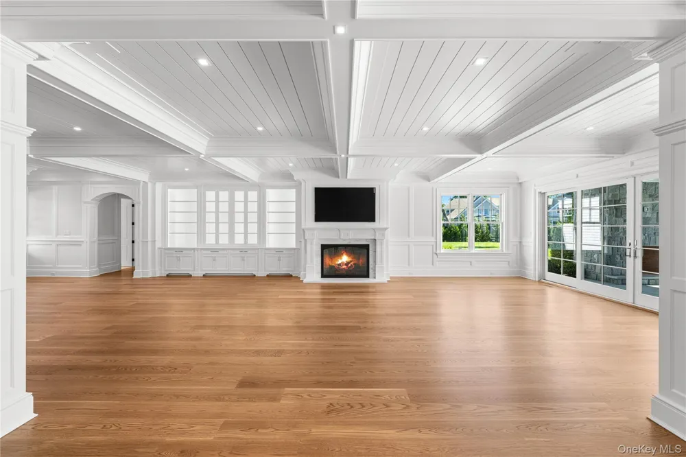 5 Michaels Way Westhampton Beach, NY 11978