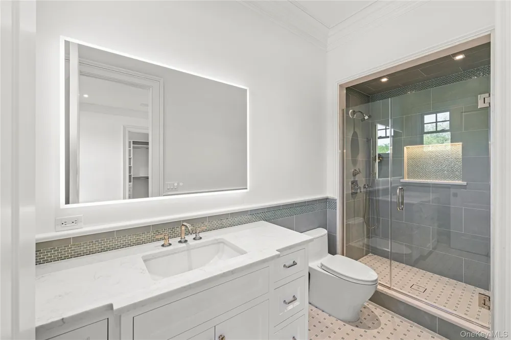 5 Michaels Way Westhampton Beach, NY 11978
