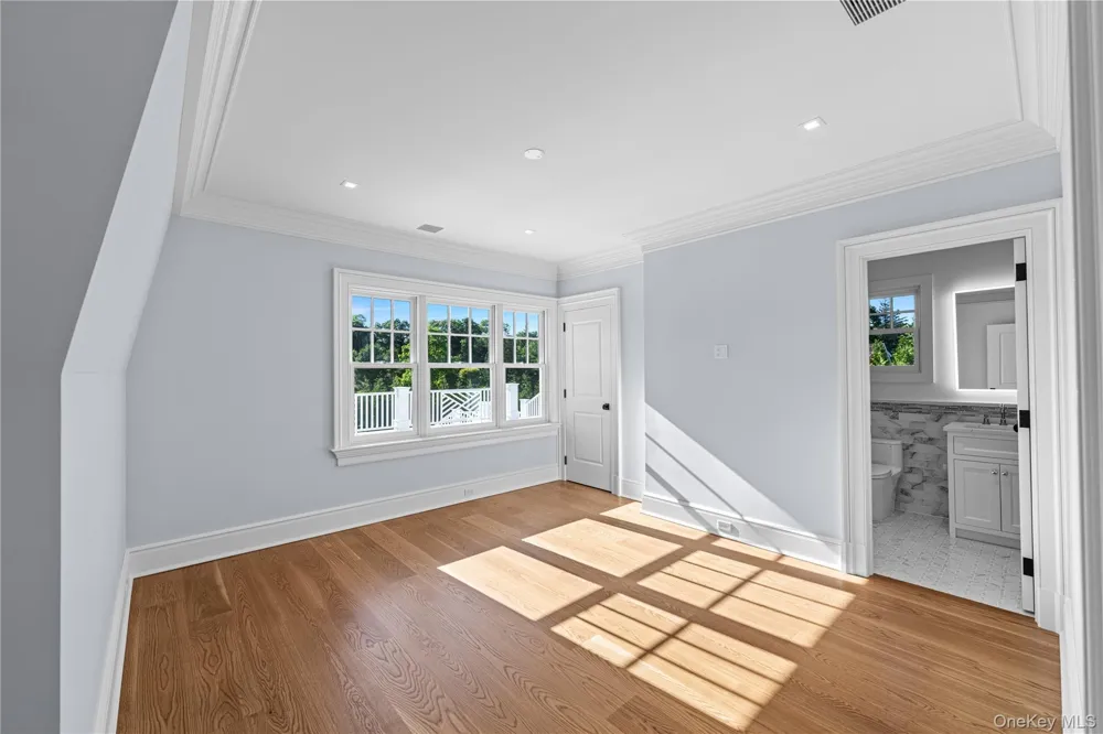 5 Michaels Way Westhampton Beach, NY 11978