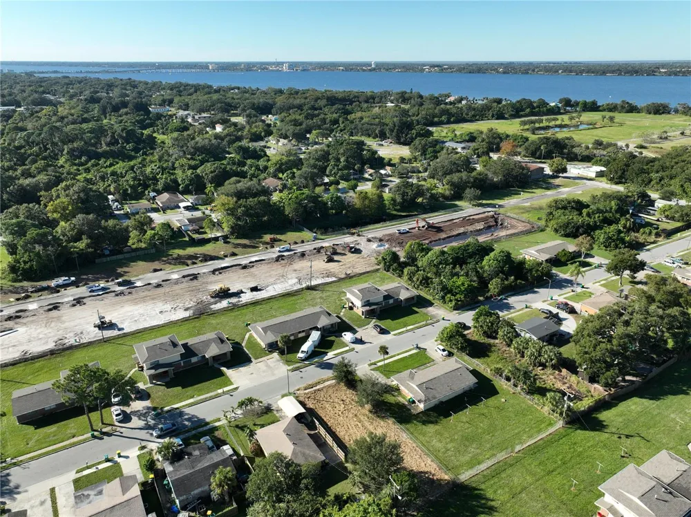 478 ROOSEVELT AVENUE Merritt Island, FL 32953