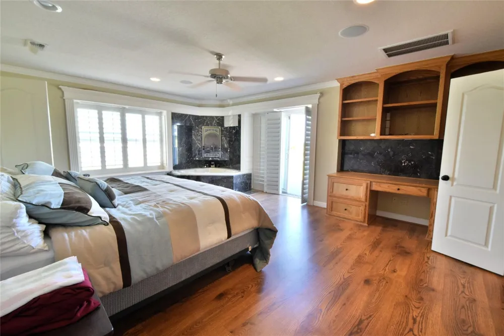 108 Barham Bridgeport, TX 76426