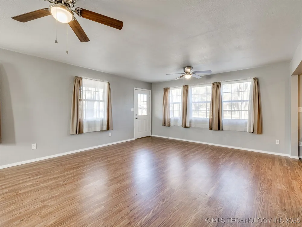 201 E Cherokee Street Talala, OK 74080