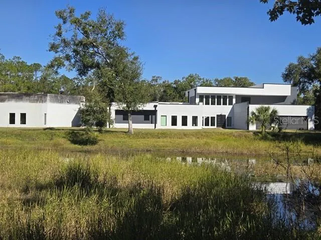 2518 SUNSET LANE Lutz, FL 33559