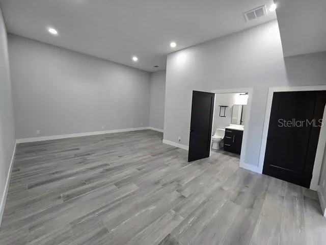 2518 SUNSET LANE Lutz, FL 33559