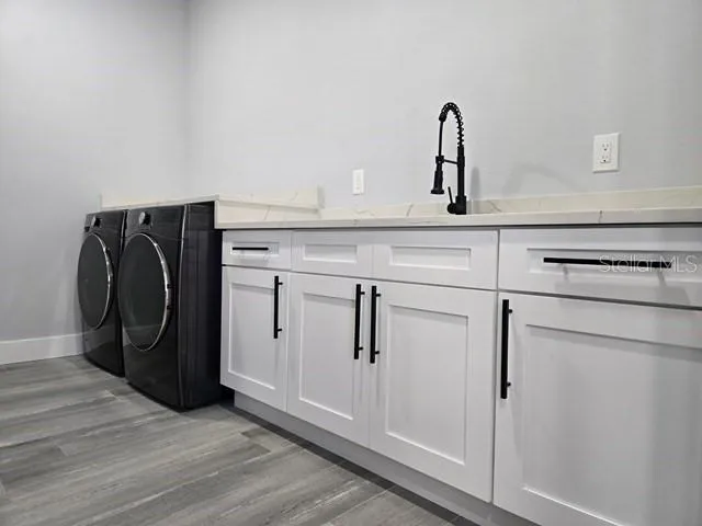2518 SUNSET LANE Lutz, FL 33559