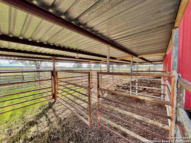 10671 BRIGGS RD Atascosa, TX 78002
