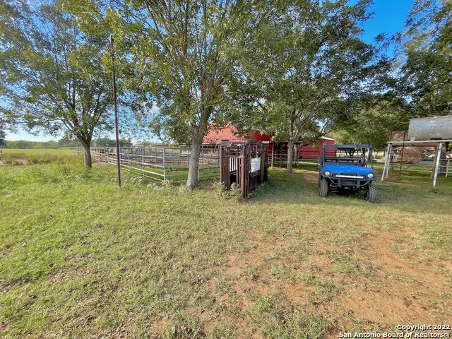 10671 BRIGGS RD Atascosa, TX 78002