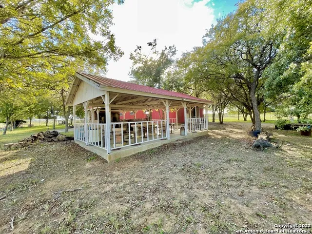10671 BRIGGS RD Atascosa, TX 78002