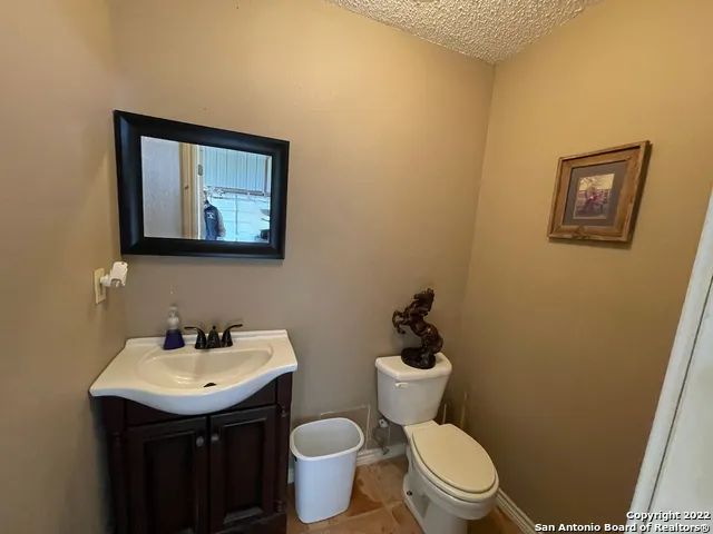 10671 BRIGGS RD Atascosa, TX 78002