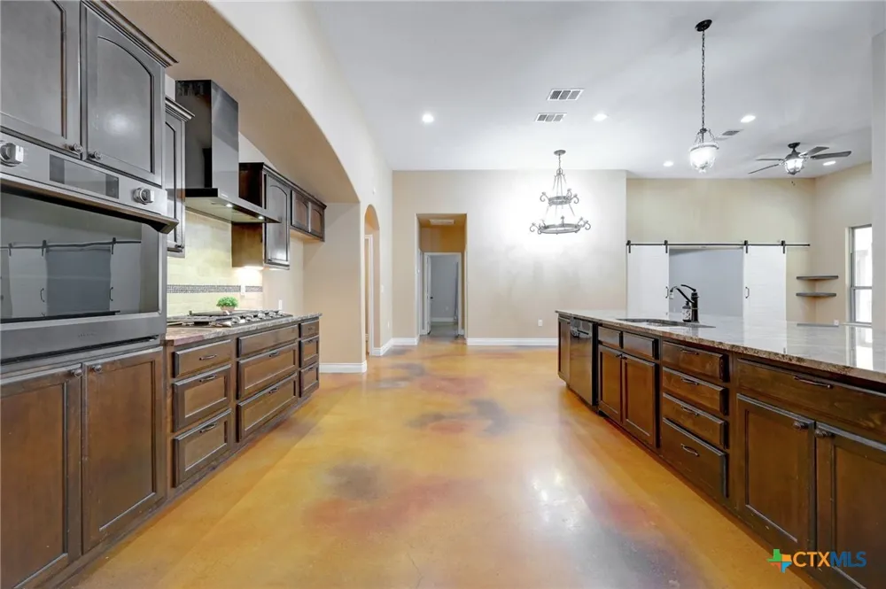 2062 Italia New Braunfels, TX 78132