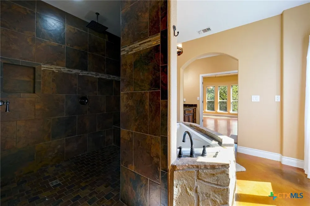 2062 Italia New Braunfels, TX 78132