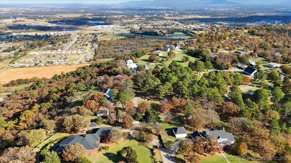 3900 Wylie Road Poteau, OK 74953