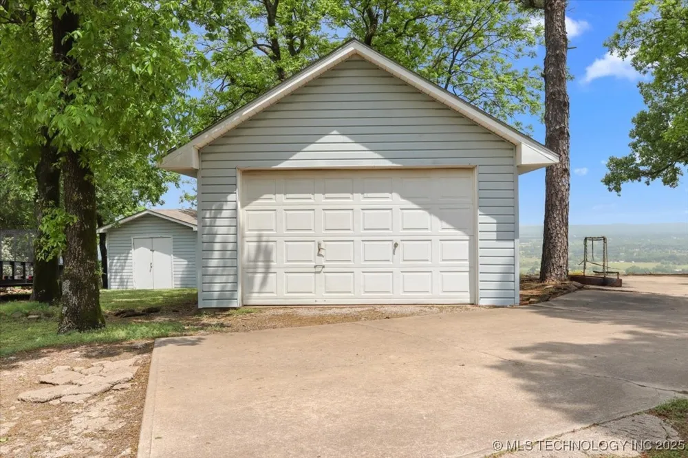 3900 Wylie Road Poteau, OK 74953