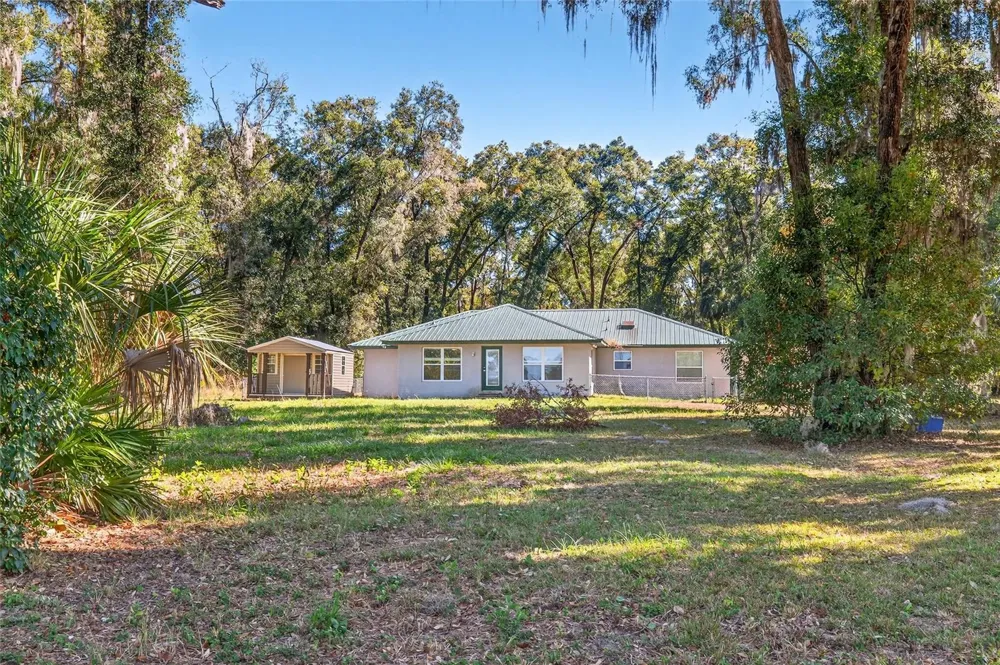 201 WEST STREET Interlachen, FL 32148