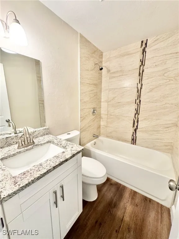 16th Place SW Naples, FL 34116
