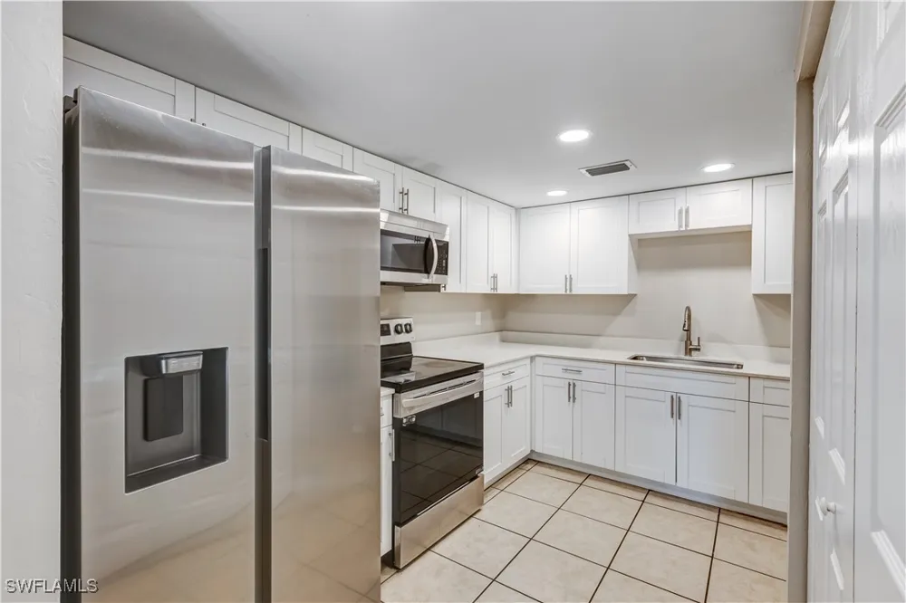 16th Place SW Naples, FL 34116