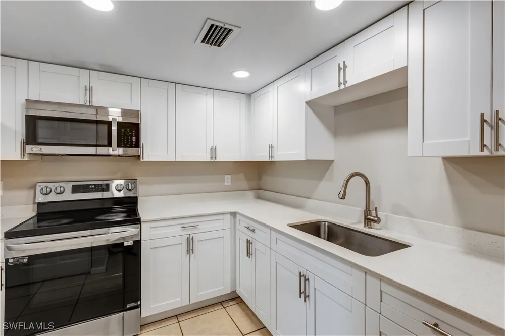 16th Place SW Naples, FL 34116
