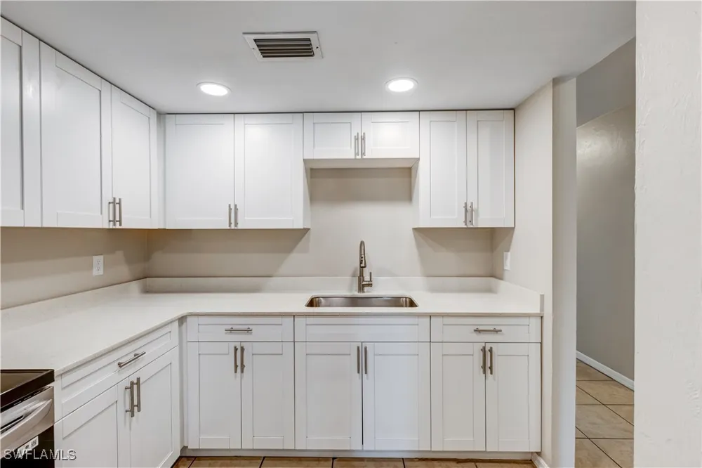 16th Place SW Naples, FL 34116