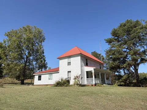 611 Tumbling Creek Rd