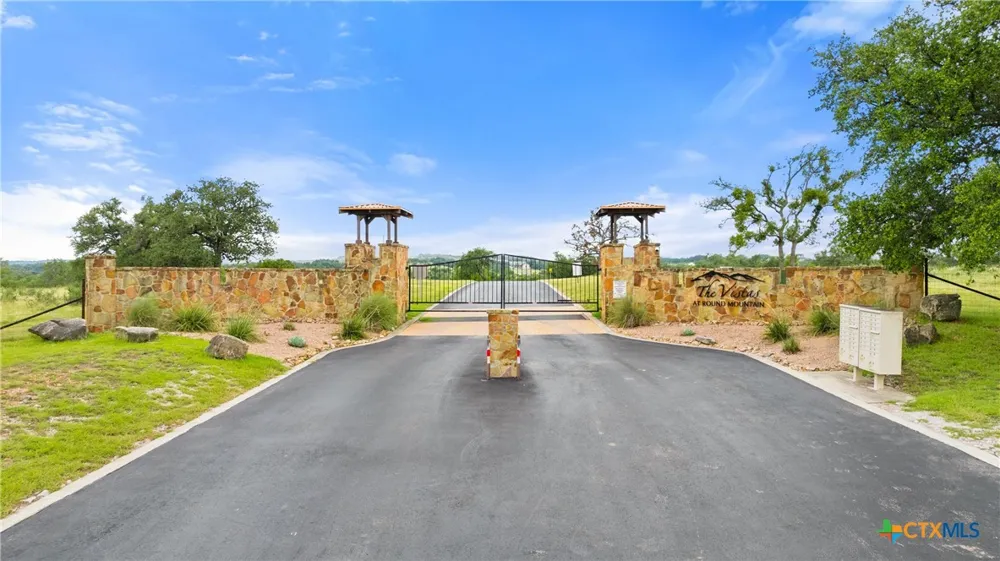 37 Vista Ridge Drive Round Mountain, TX 78663