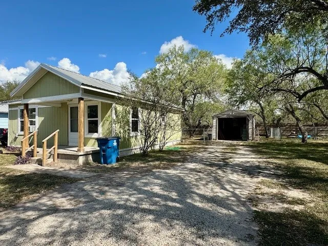 224 Hazen Avenue Sinton, TX 78387
