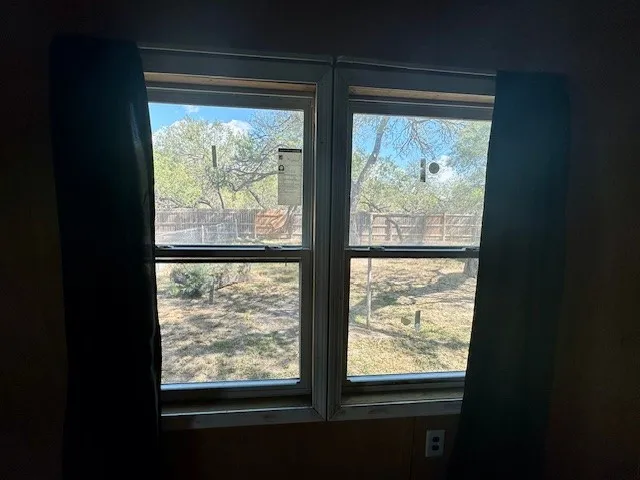224 Hazen Avenue Sinton, TX 78387