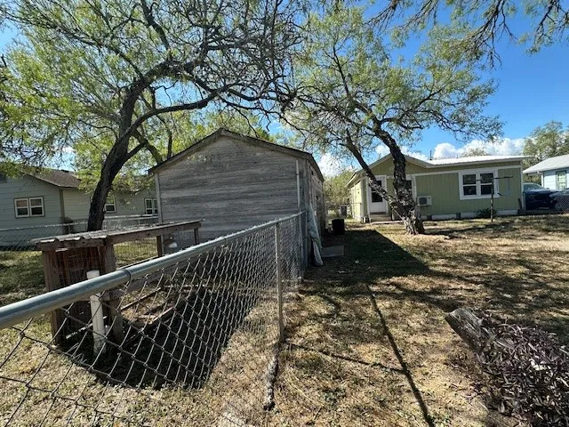 224 Hazen Avenue Sinton, TX 78387