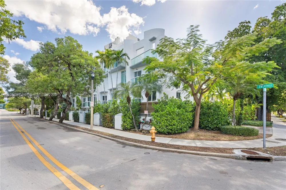 1853 Jefferson Ave #6 Miami Beach, FL 33139