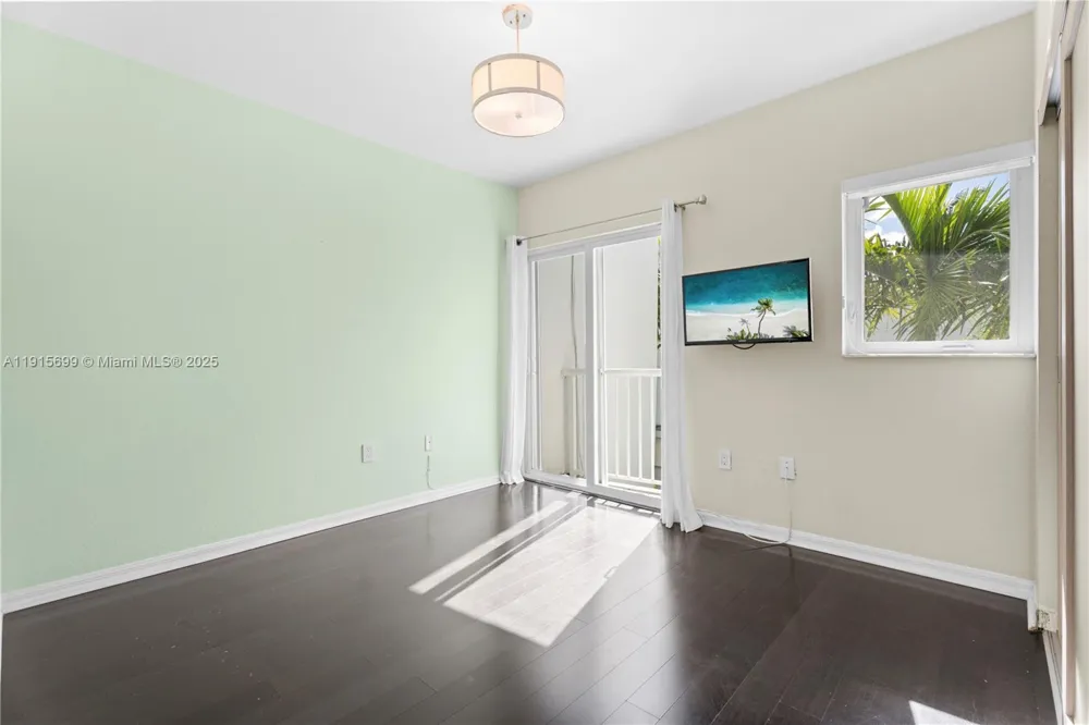 1853 Jefferson Ave #6 Miami Beach, FL 33139