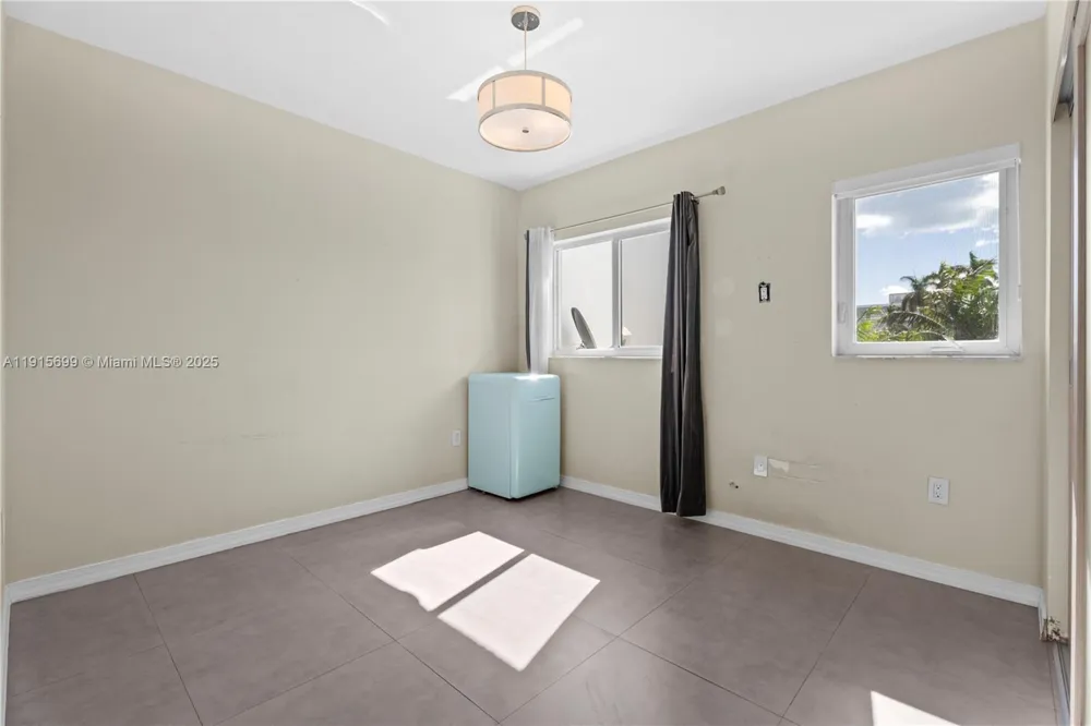 1853 Jefferson Ave #6 Miami Beach, FL 33139