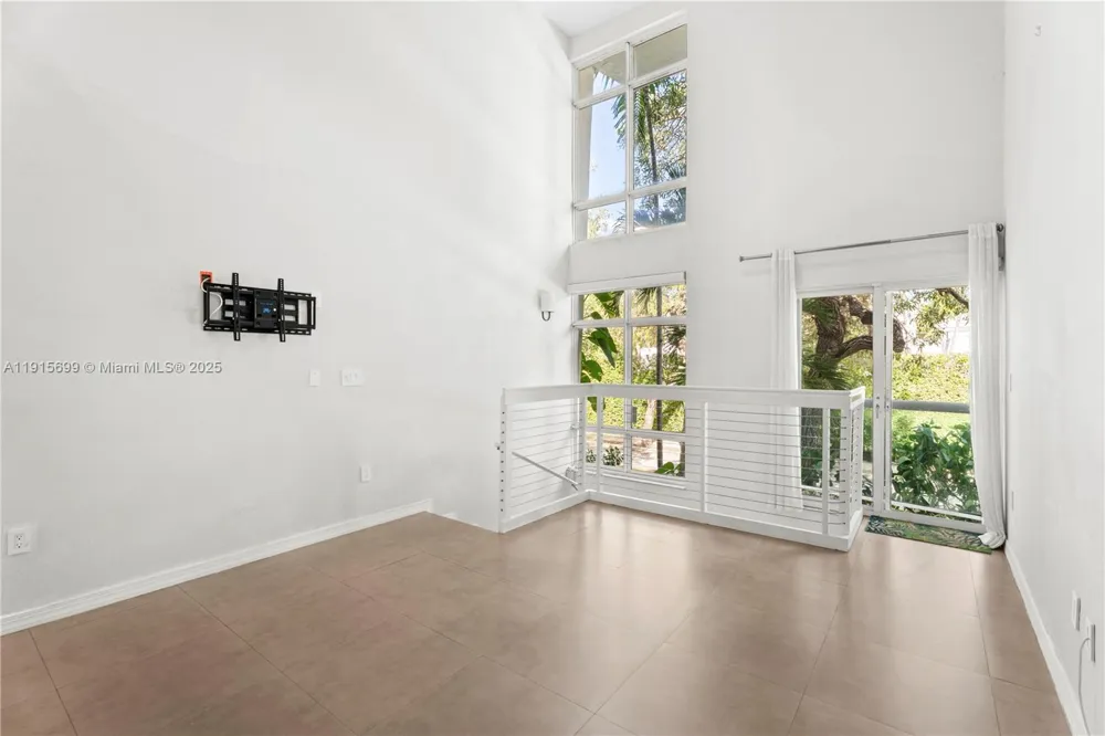 1853 Jefferson Ave #6 Miami Beach, FL 33139