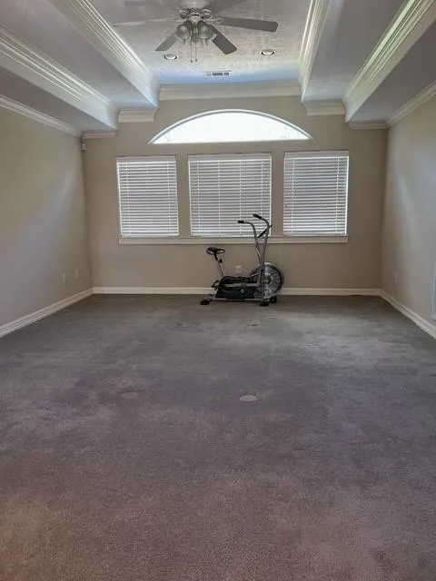 223 Oak Buna, TX 77612
