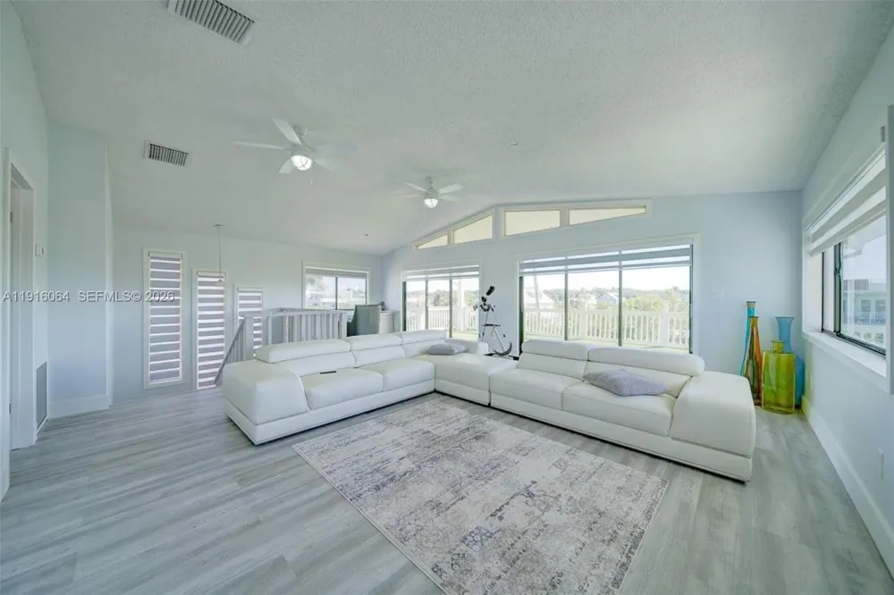 2 Snipe Rd Key Largo, FL 33037