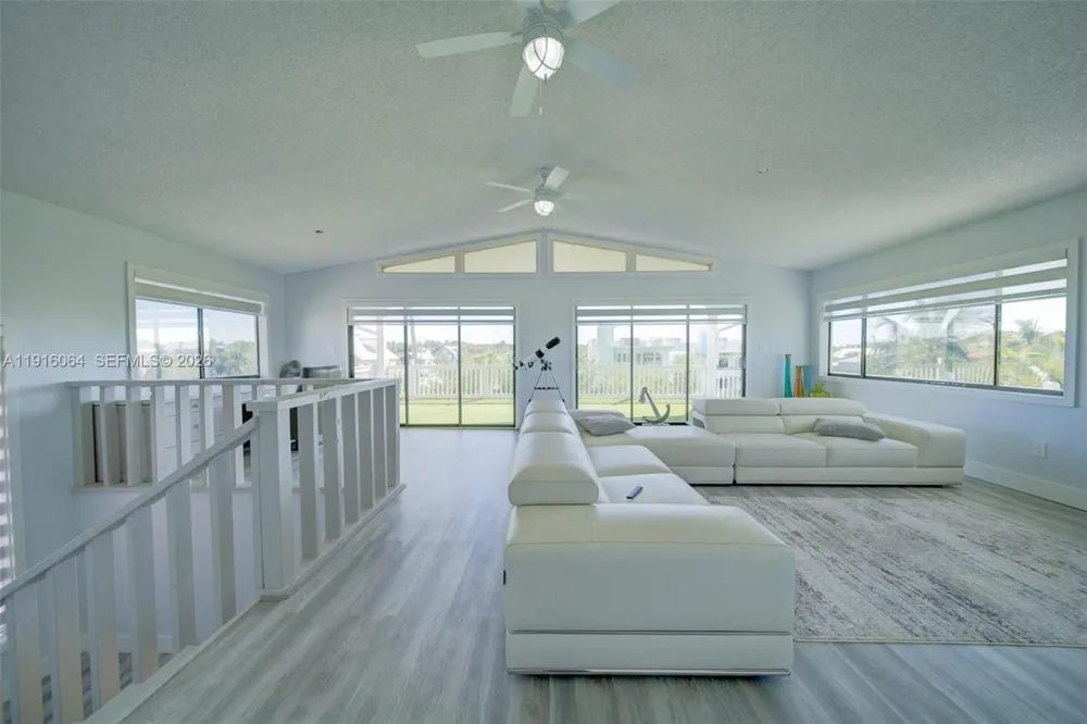 2 Snipe Rd Key Largo, FL 33037