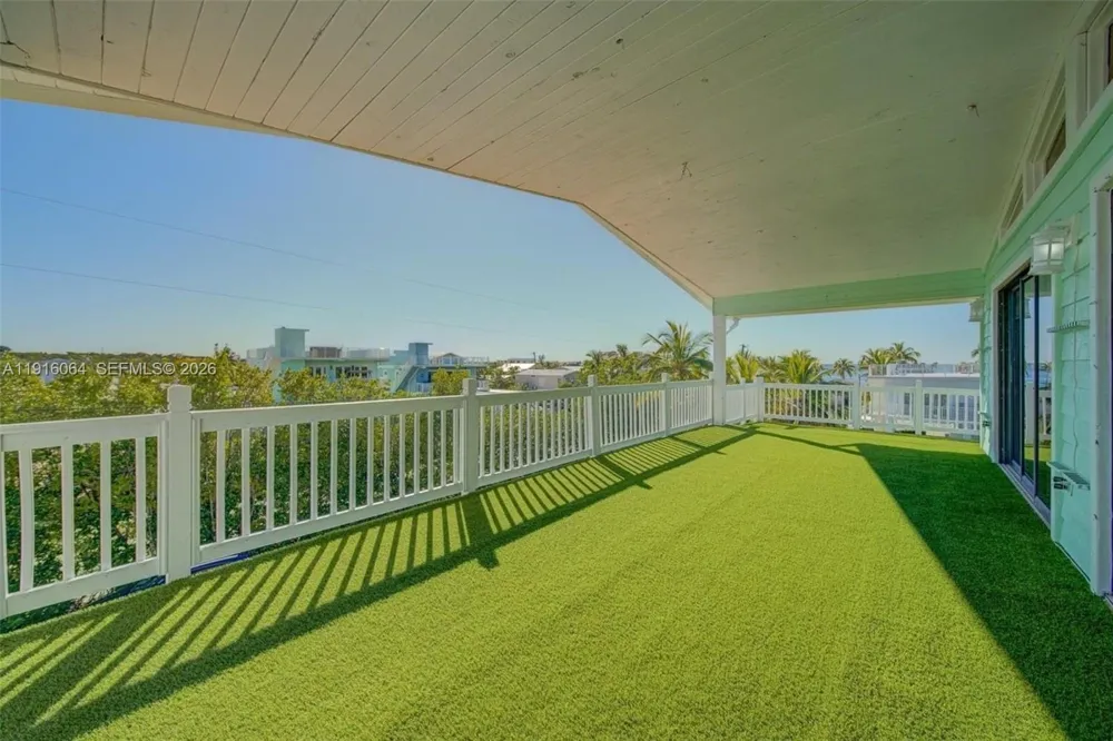 2 Snipe Rd Key Largo, FL 33037
